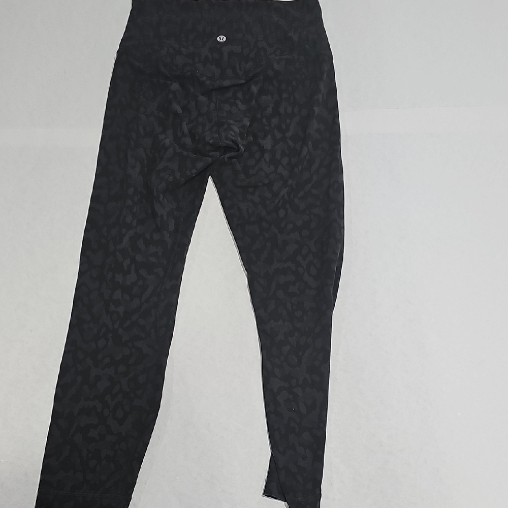 #10 lululemon athletica Black Patterned Leggings#10
